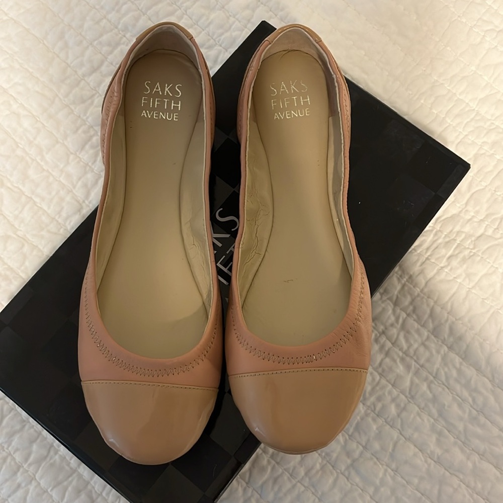 Saks Fifth Ave ballet flats - Picture 3 of 10